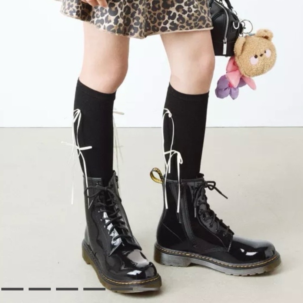 Dr. Martens Youth 1460 Patent Leather Lace Up Chunky‎ Boots Classic Emo